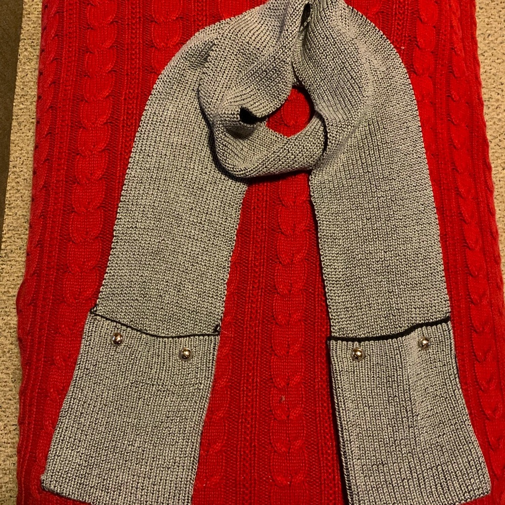 Michael Kors sparkly scarf with pockets!